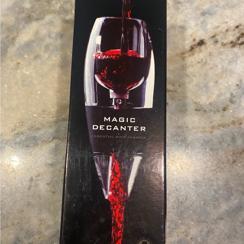 Magic Decanter Essential Wine Aerator